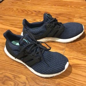 Adidas ultra boost SZ 8 women’s